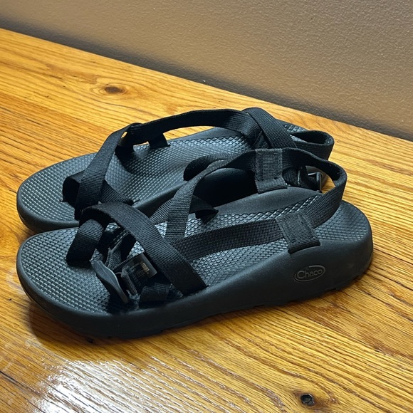Chaco size 10 - Picture 2 of 5